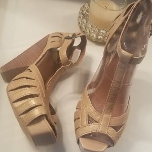 Lucky "Randy" Platform Heels. BN Sz 9